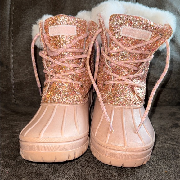 London Fog Sparkly Pink Winter Boots with Faux Fur Lining - Picture 8 of 9